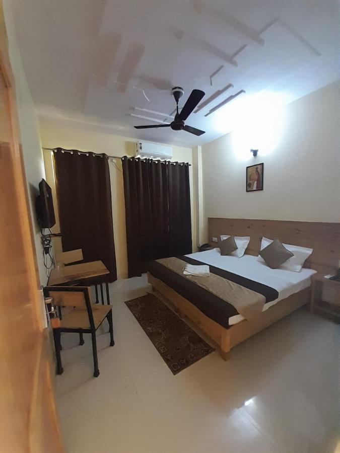 Hotel Krishna Rishīkesh Eksteriør billede