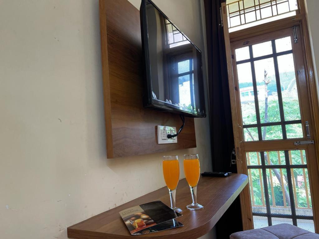 Hotel Krishna Rishīkesh Eksteriør billede